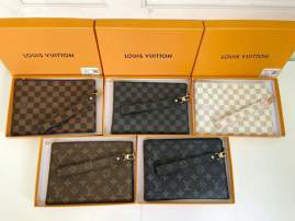 Picture of Louis Vuitton Wallets _SKUfw241223807fw
